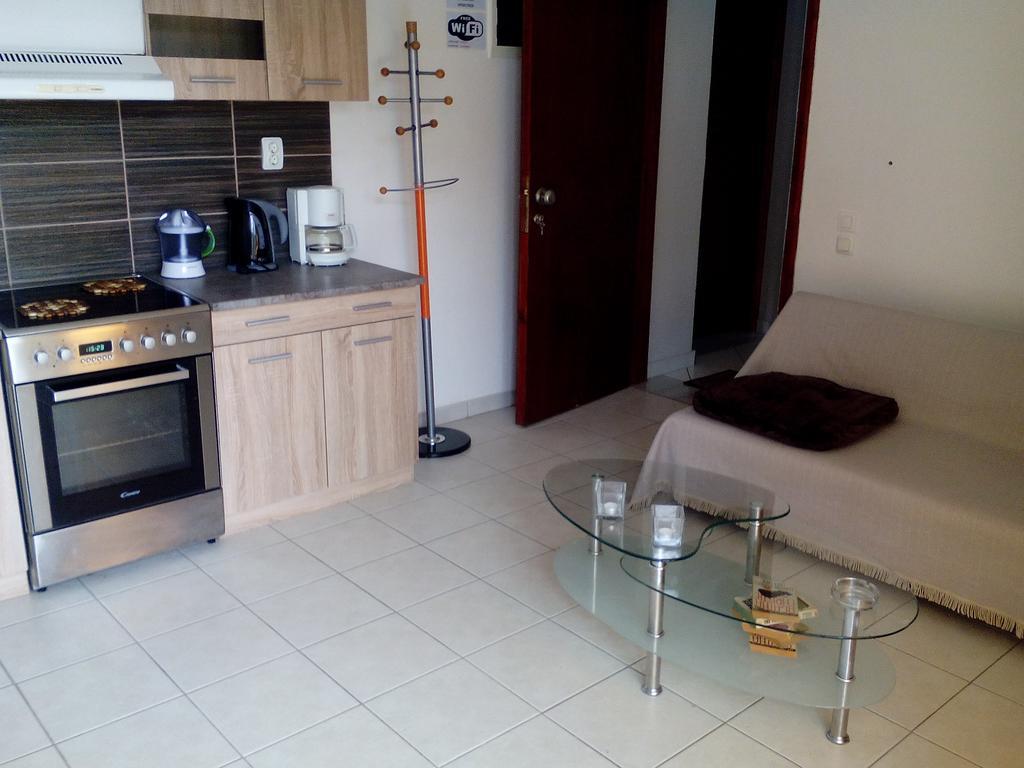 Erofili Apartments Souda Esterno foto